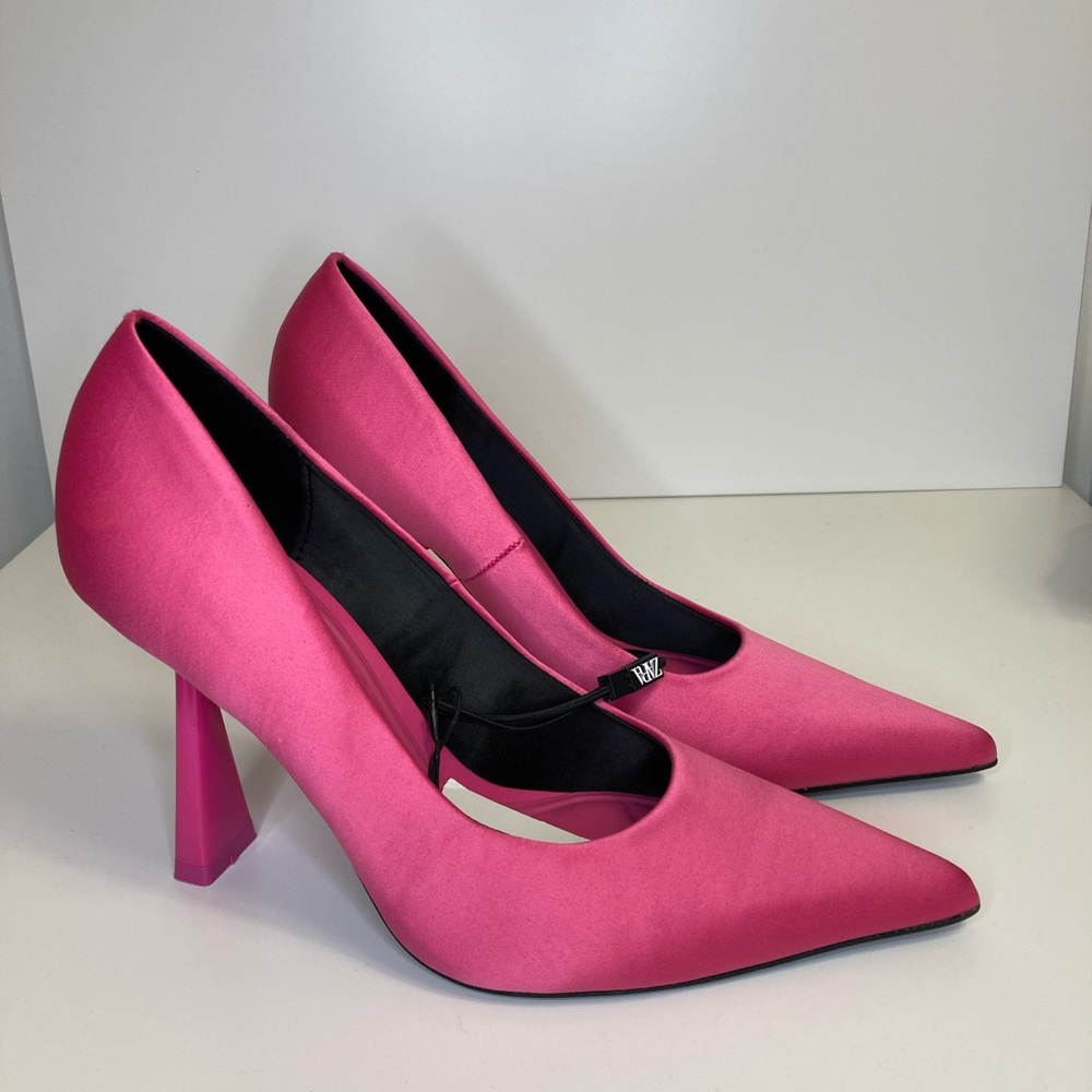 NWT-Zara hot pink heels, size 8
